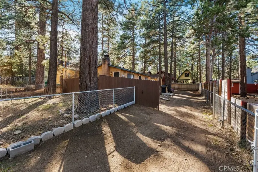 314 Victoria, Sugarloaf, CA 92386 - Image #2