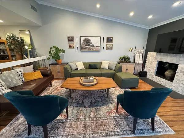 10141 Valley Circle Boulevard #4, Chatsworth, CA 91311