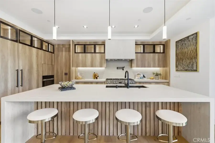 16800 Oak View, Encino, CA 91436 - Image #3