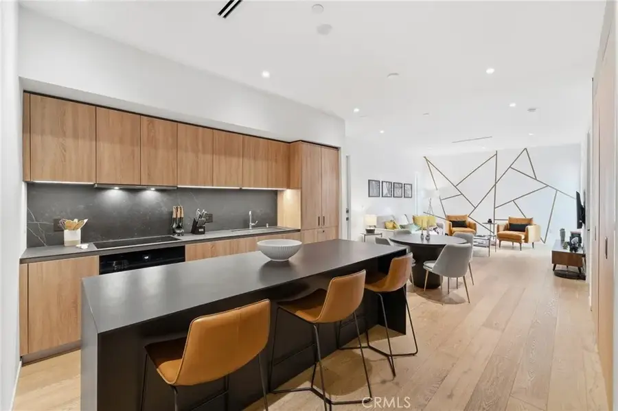 1030 N Kings Road #405, West Hollywood, CA 90069 - Image #2