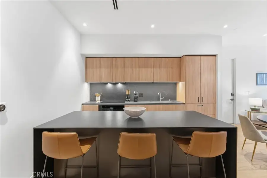 1030 N Kings Road #405, West Hollywood, CA 90069 - Image #3