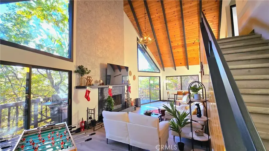 695 Grass Valley Road, Lake Arrowhead, CA 92352 - Image #2