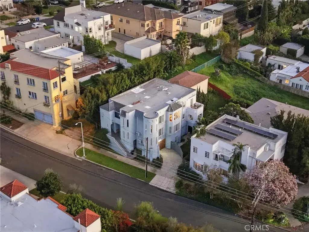 4916 W 12th Street, Los Angeles, CA 90019 - #1