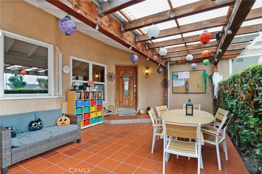 1921 Chariton Street, Los Angeles, CA 90034 - Image #3