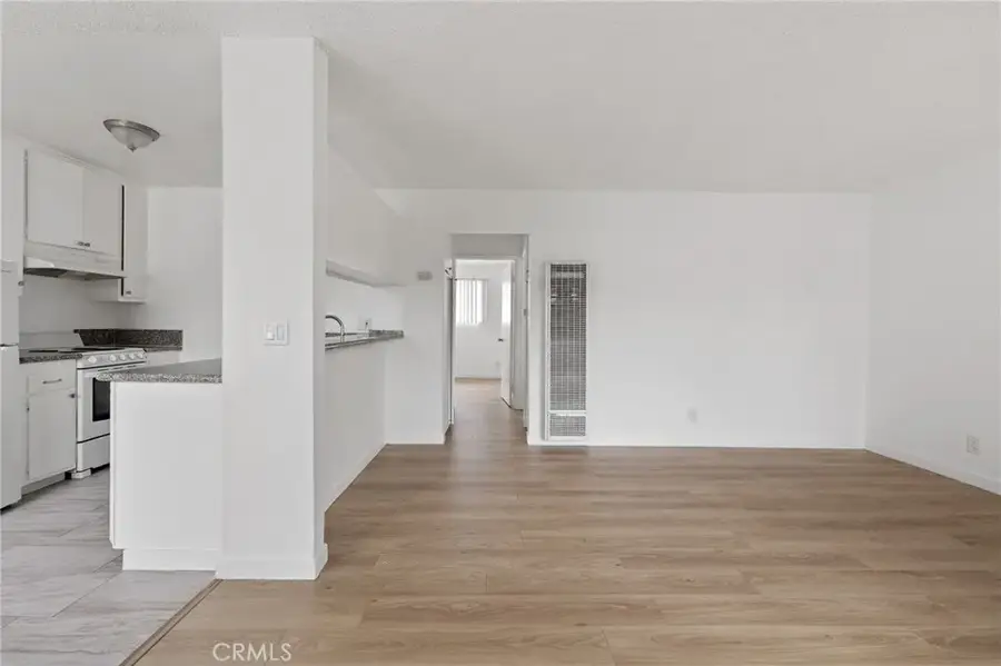 13040 Dronfield #25, Sylmar, CA 91342 - Image #2