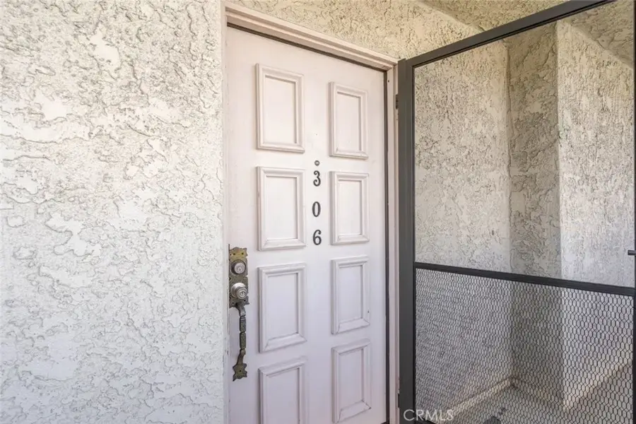 111 N Everett #306, Glendale, CA 91206 - #2