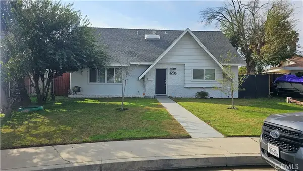 3205 Durrwood, Bakersfield, CA 93304