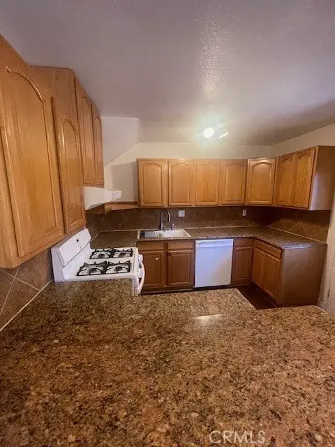 17105 Roscoe #09, Northridge, CA 91325