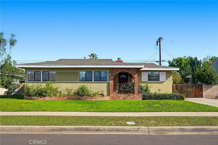 9952 Gaynor Avenue, North Hills, CA 91343 - #2