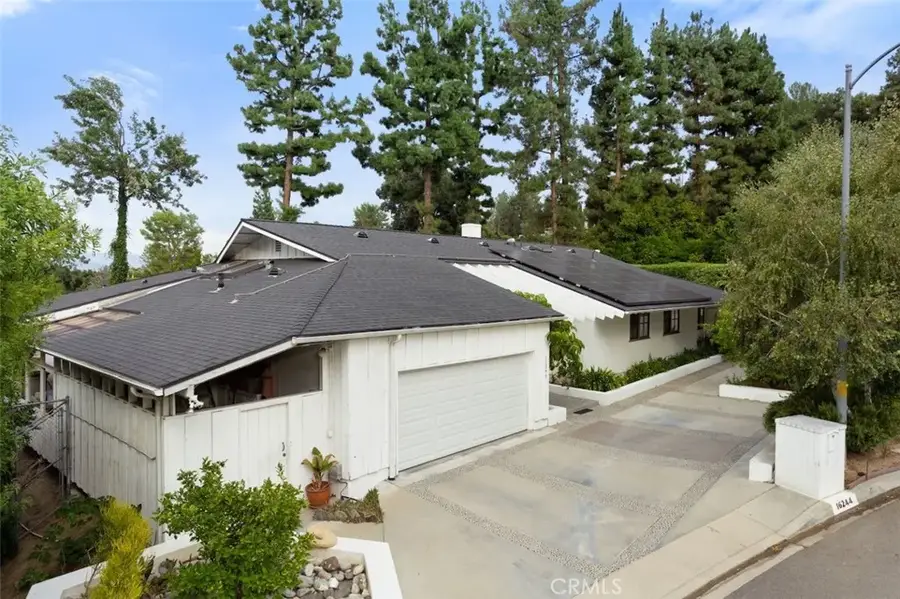 16244 Dorilee Lane, Encino, CA 91436 - #3