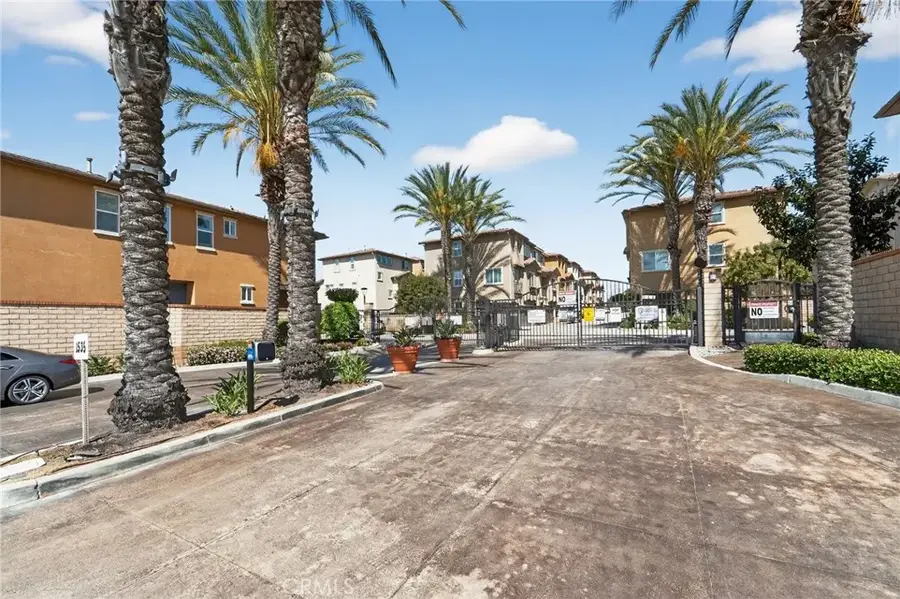 11928 Manzanilla, Los Angeles, CA 90047 - #2