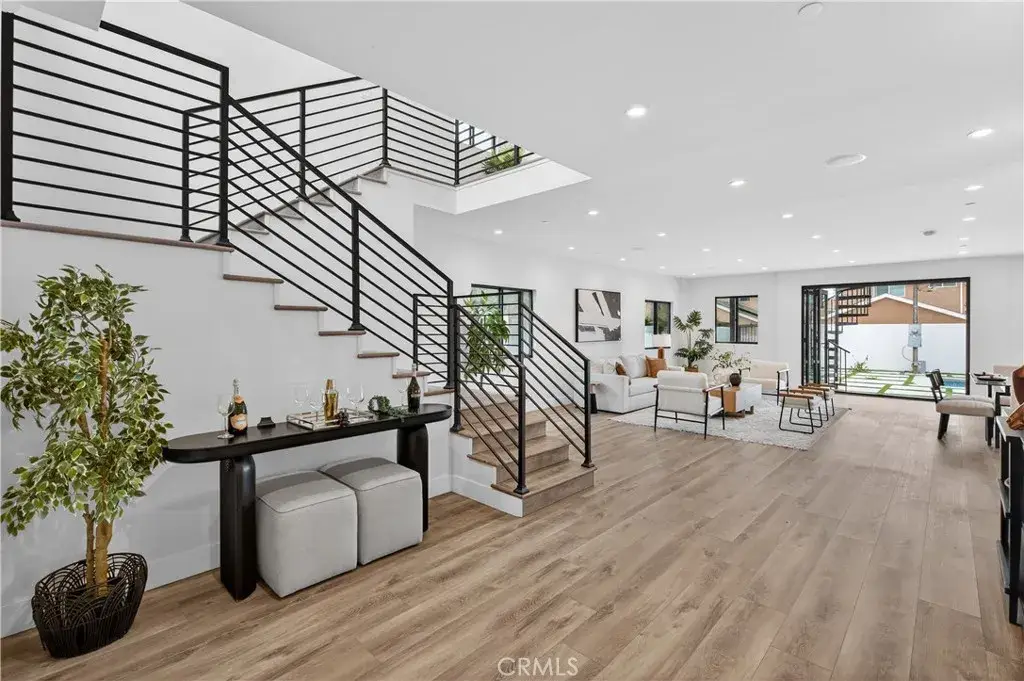 14254 Mccormick, Sherman Oaks, CA 91401 - #1