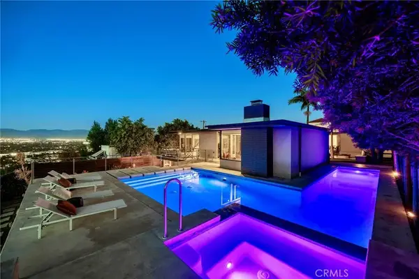 3851 Beverly Ridge, Sherman Oaks, CA 91423