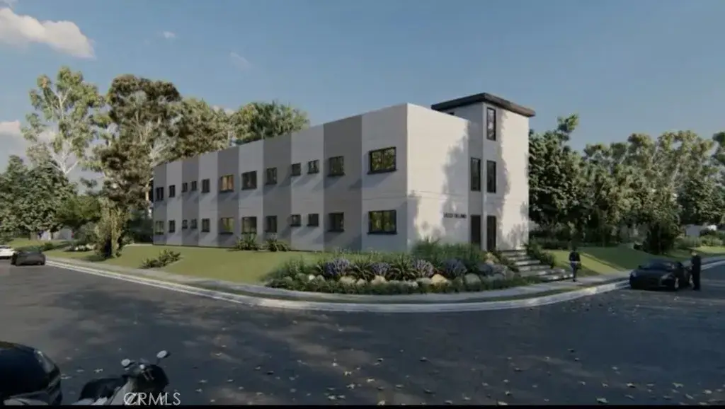 14233 Delano, Van Nuys, CA 91401 - #1