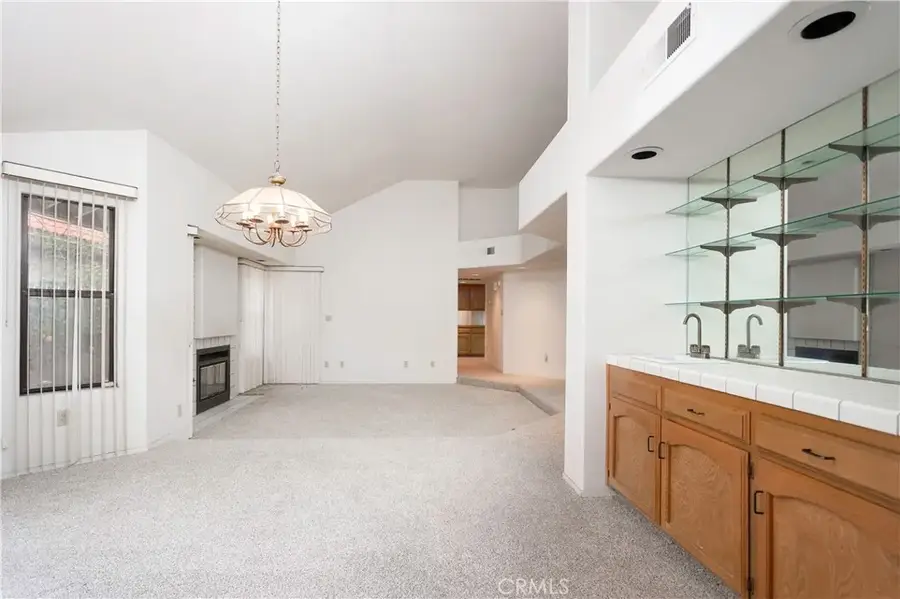 608 Berwick, Bakersfield, CA 93311 - #2