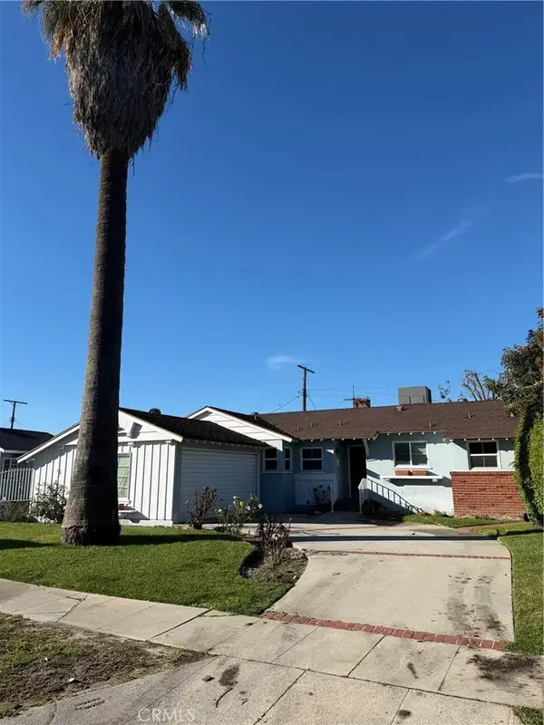 7059 Varna, North Hollywood, CA 91605