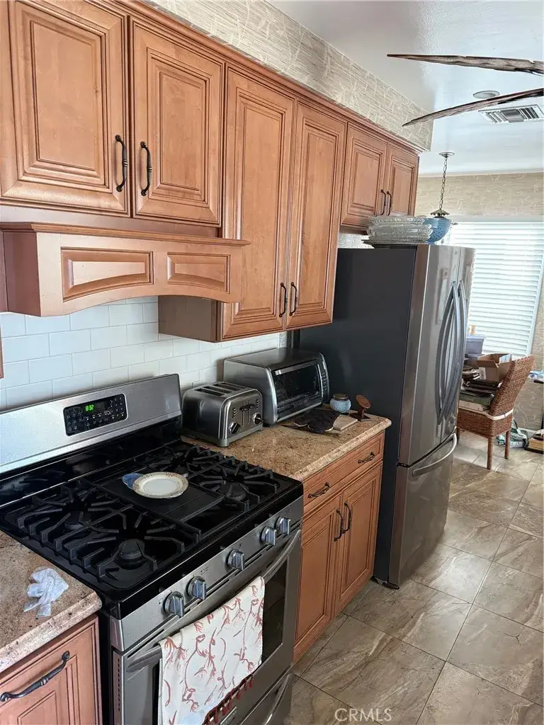 7059 Varna, North Hollywood, CA 91605 - #3