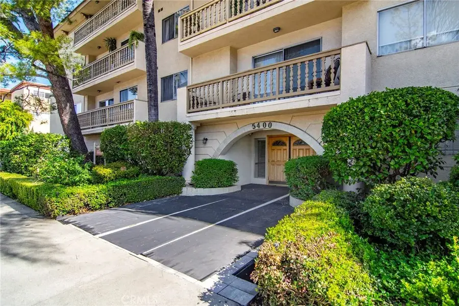 5400 Lindley Avenue, Encino, CA 91316 - #2