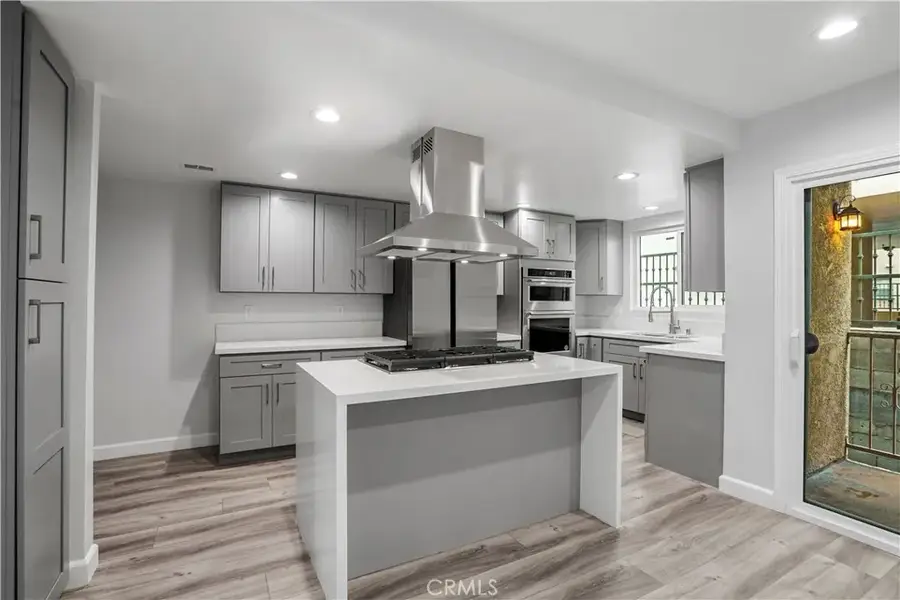 227 E Burbank #C, Burbank, CA 91502 - #2