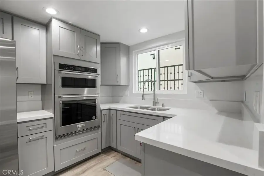 227 E Burbank #C, Burbank, CA 91502 - #3