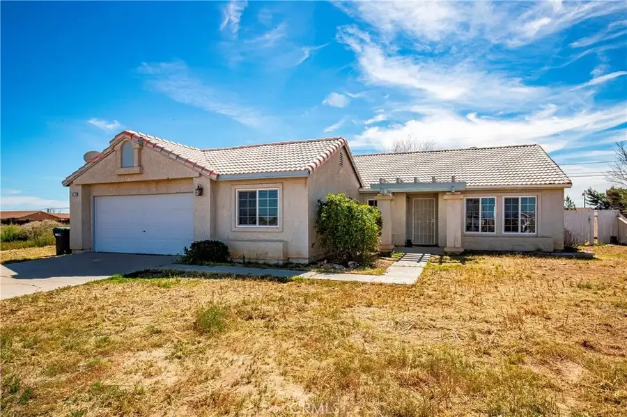 9020 Redwood, California City, CA 93505 - #2