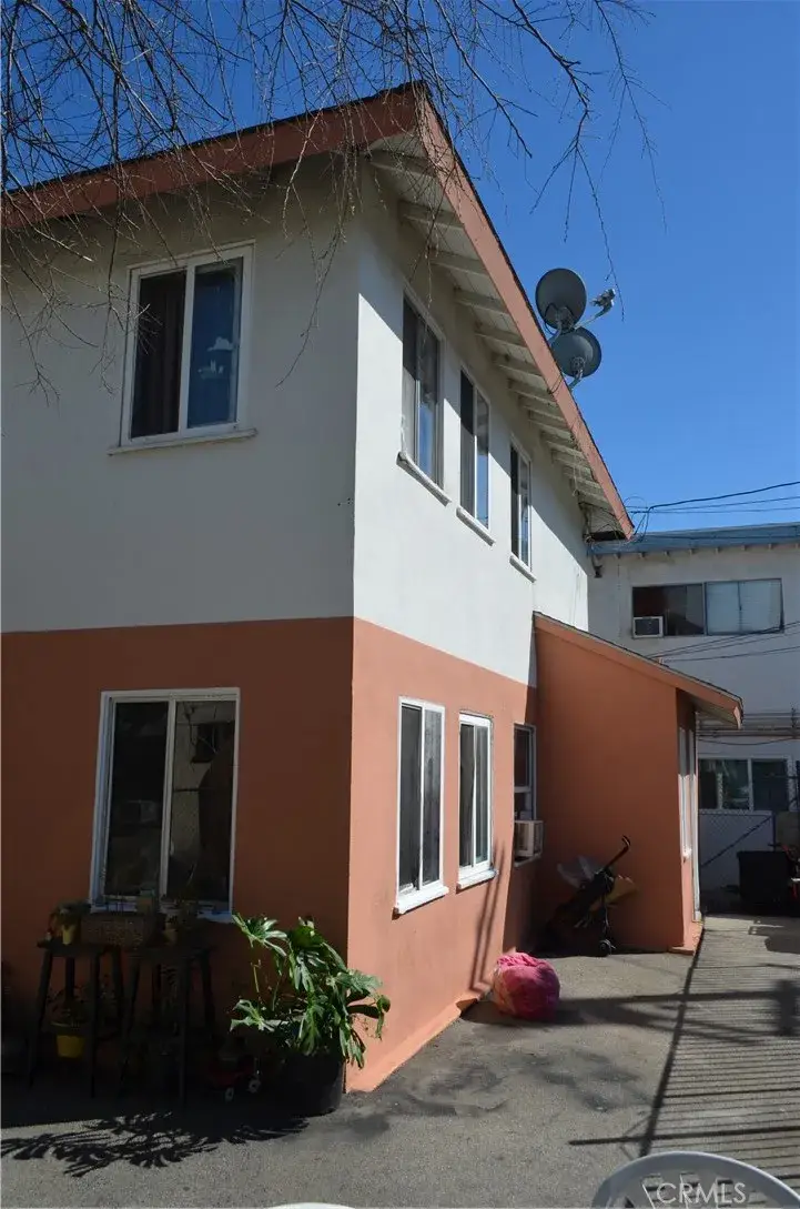 5909 Whitnall Hwy, North Hollywood, CA 91601 - #3