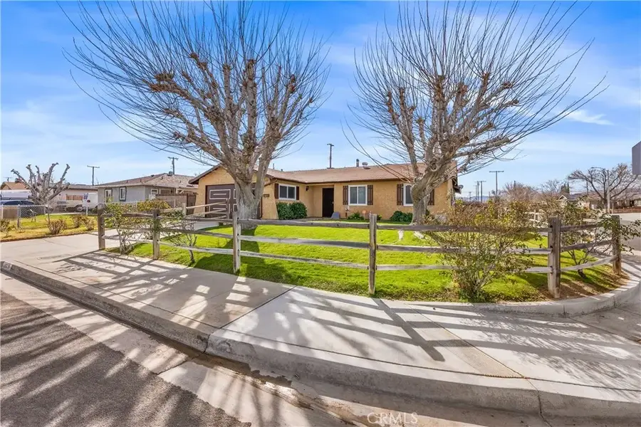 1156 W Avenue J10, Lancaster, CA 93534 - #3