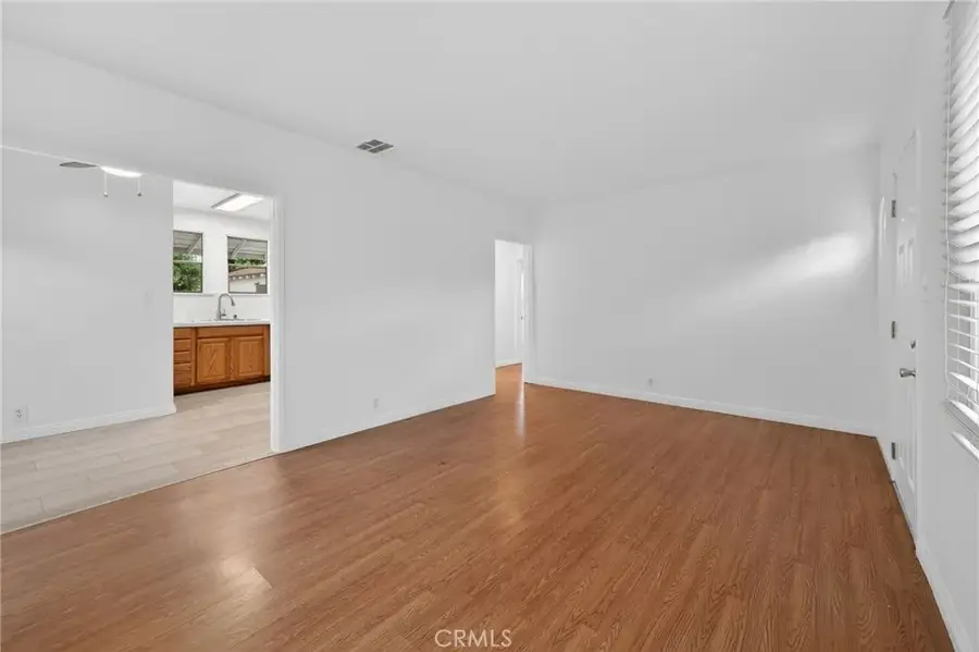 15224 La Maida, Sherman Oaks, CA 91403 - #3