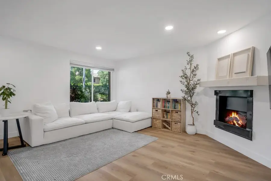 16723 Vanowen Street, Van Nuys, CA 91406 - #3