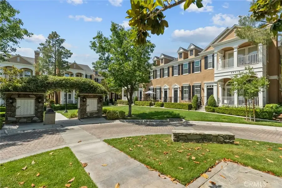 24012 Bridgeport Lane #12, Valencia, CA 91355 - #2