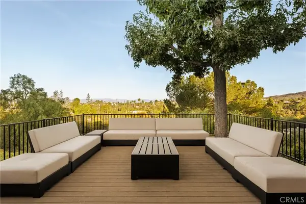 22370 Algunas Road, Woodland Hills, CA 91364