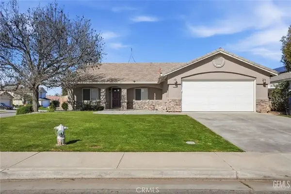 11130 New Forest, Bakersfield, CA 93312