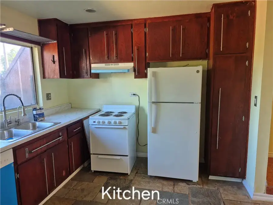 7320 Lennox Avenue #E10, Van Nuys, CA 91405 - #2