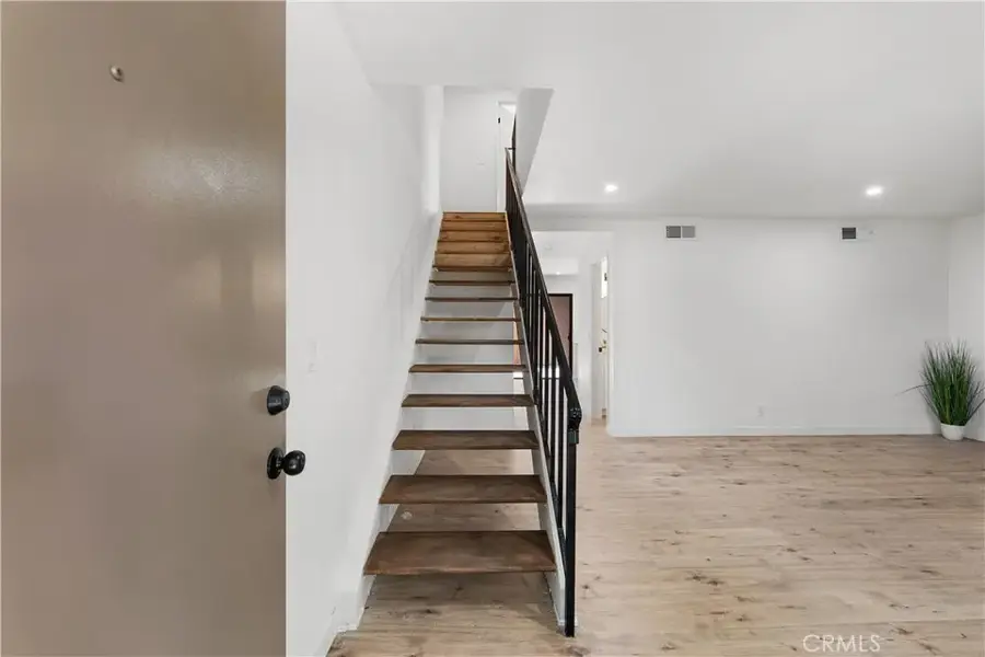 14456 Foothill Boulevard #43, Sylmar, CA 91342 - #3