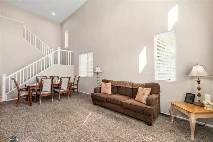 30457 Barcelona, Castaic, CA 91384 - #3