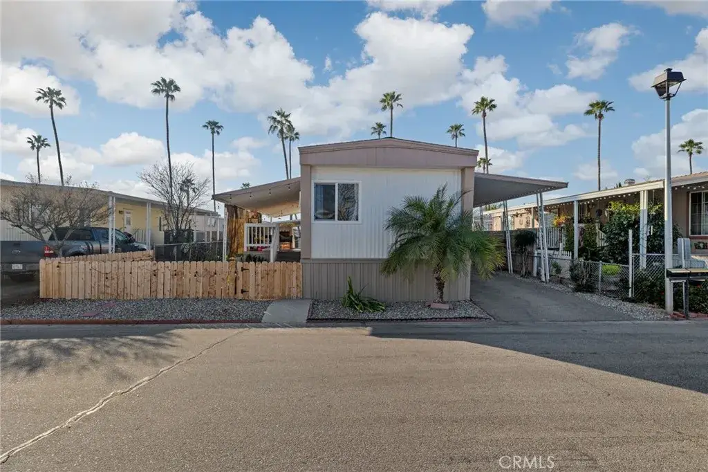 285 Florence Lane, Bakersfield, CA 93308 - #1