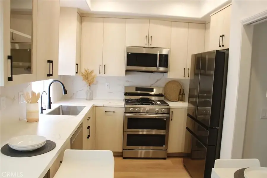 5145 Yarmouth #19, Encino, CA 91316 - #3