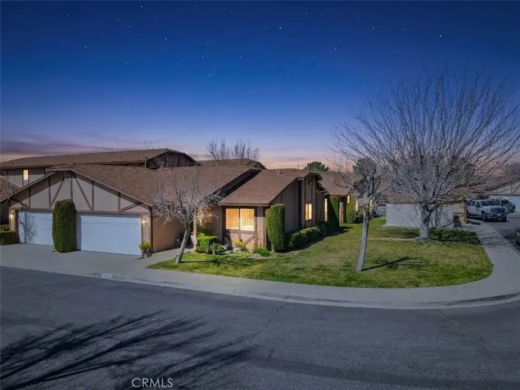 43920 Bobby Jones #20, Lancaster, CA 93536 - #1