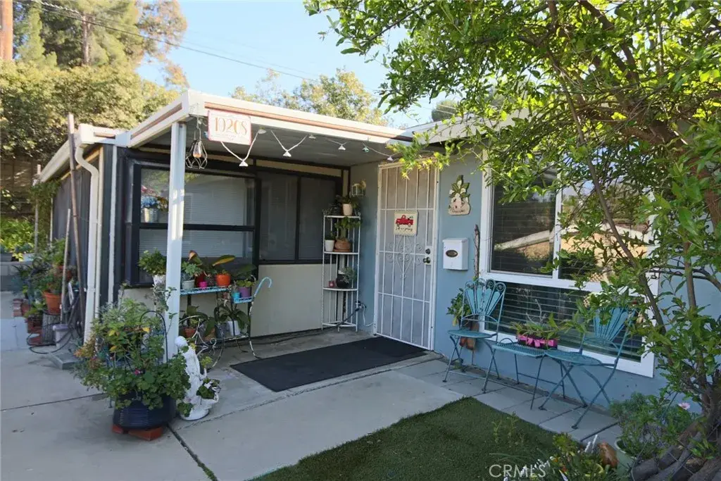 19208 Avenue Of The Oaks #J, Newhall, CA 91321 - #1