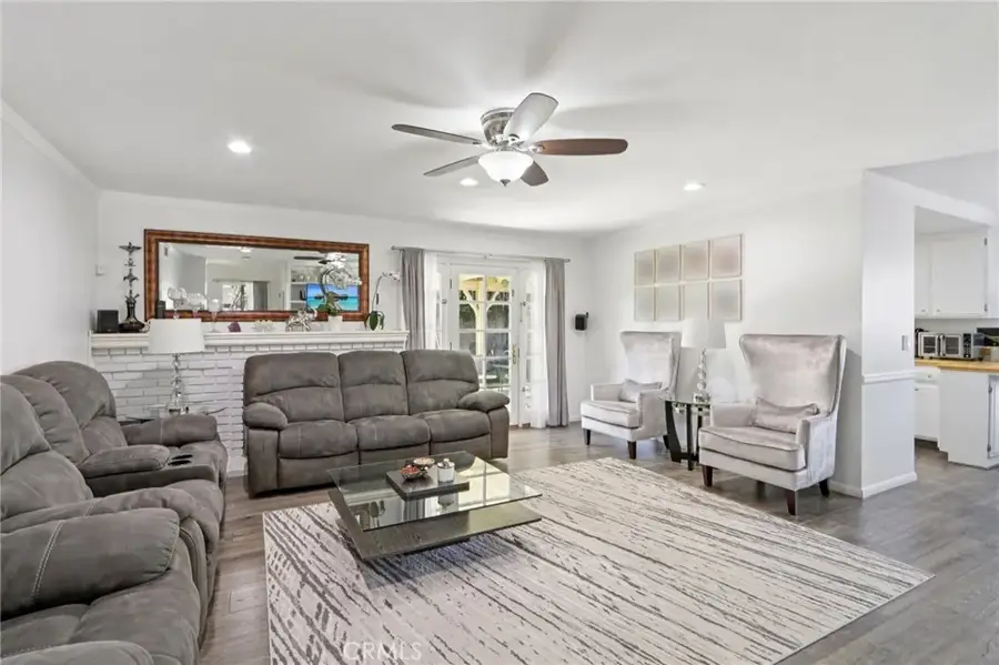 7815 Vassar, Canoga Park, CA 91304 - #3