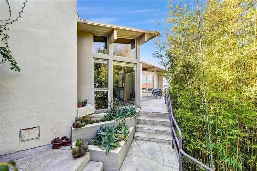 3830 Buena Park Drive, Studio City, CA 91604 - #2