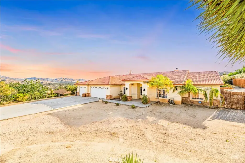 6366 Murrieta, Yucca Valley, CA 92284 - #1