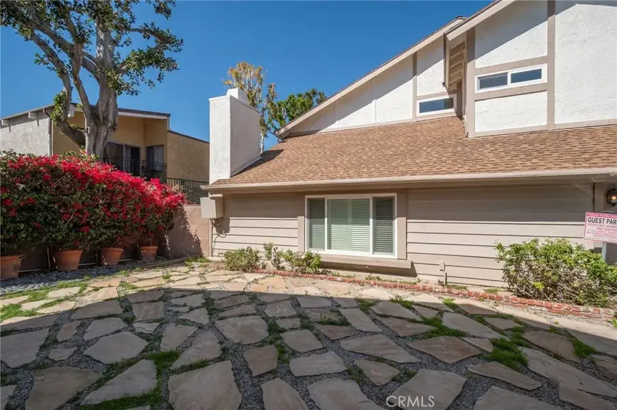 18319 Collins, Tarzana, CA 91356 - #3