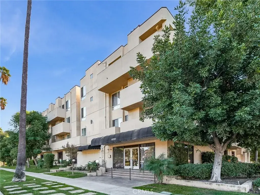 19350 Sherman, Reseda, CA 91335 - #1