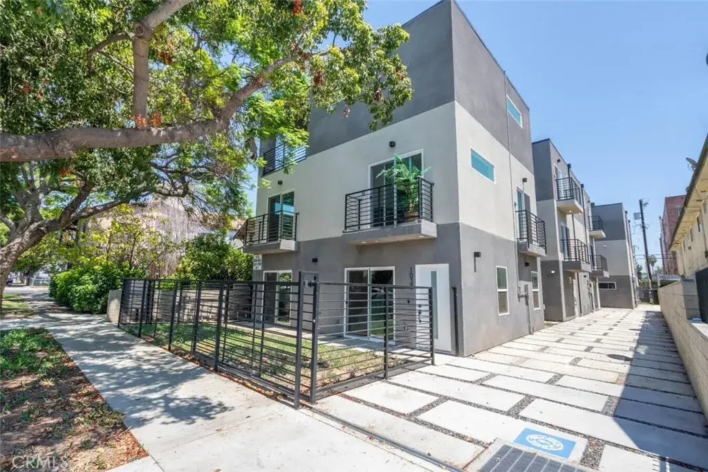 1032 N Oxford, Los Angeles, CA 90029 - #1