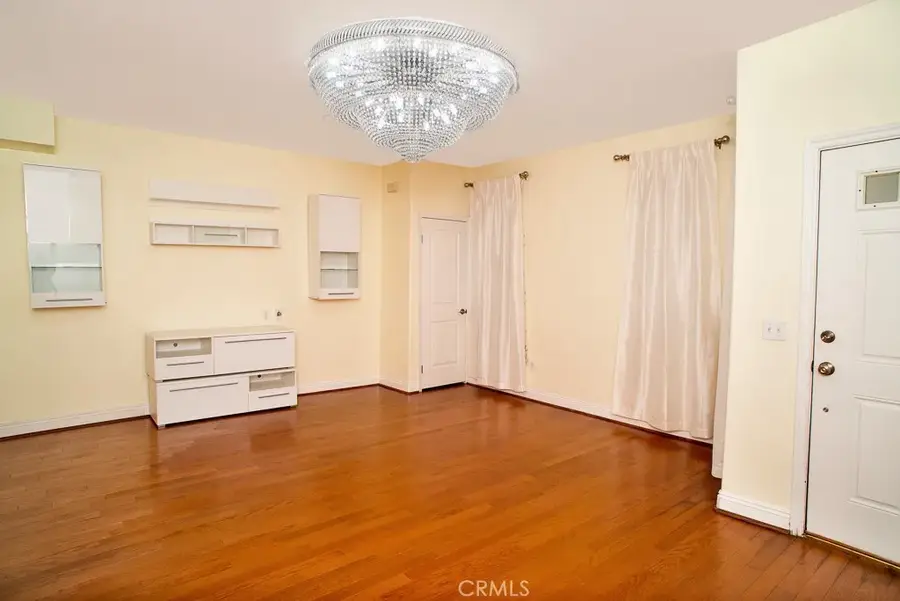 507 S Marengo Avenue #4, Pasadena, CA 91101 - #2