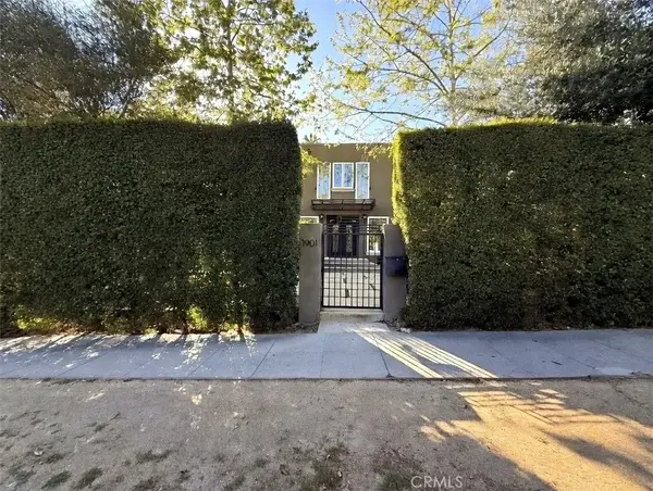 1901 N Catalina, Los Angeles, CA 90027