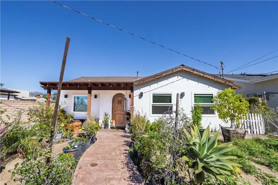 17525 Kingsbury Street, Granada Hills, CA 91344 - #2