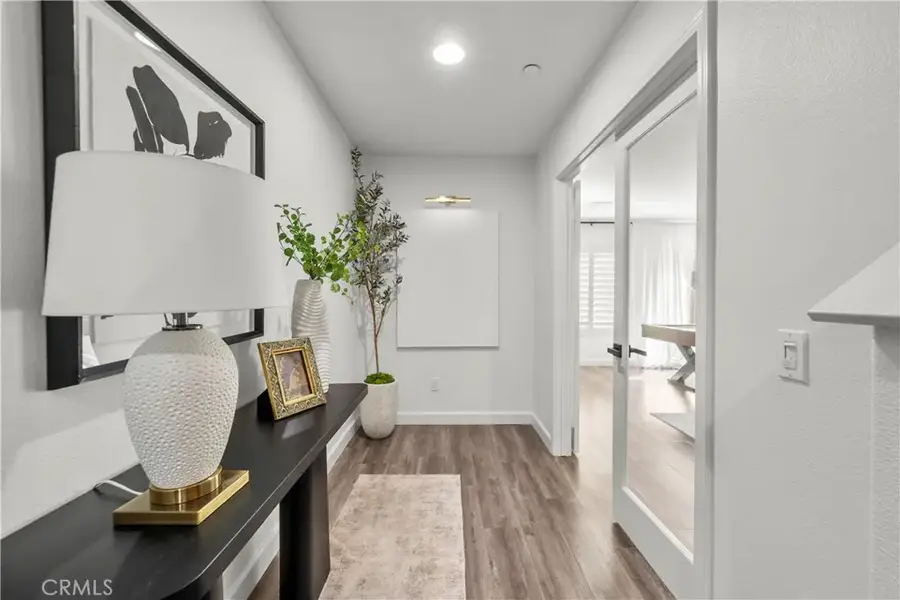 22157 Barrington, Saugus, CA 91350 - #2