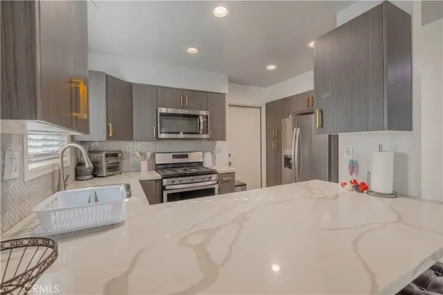 12411 Osborne, Pacoima, CA 91331 - #3